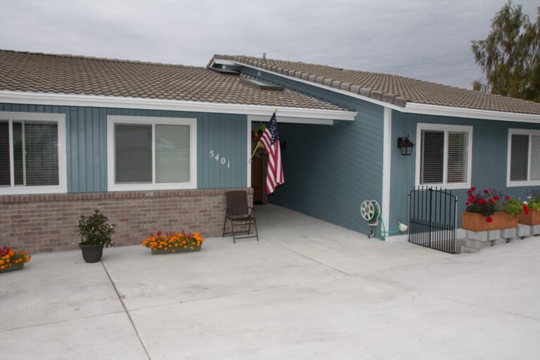 Senior care at Harbor View Adult Family Home in Tacoma, WA